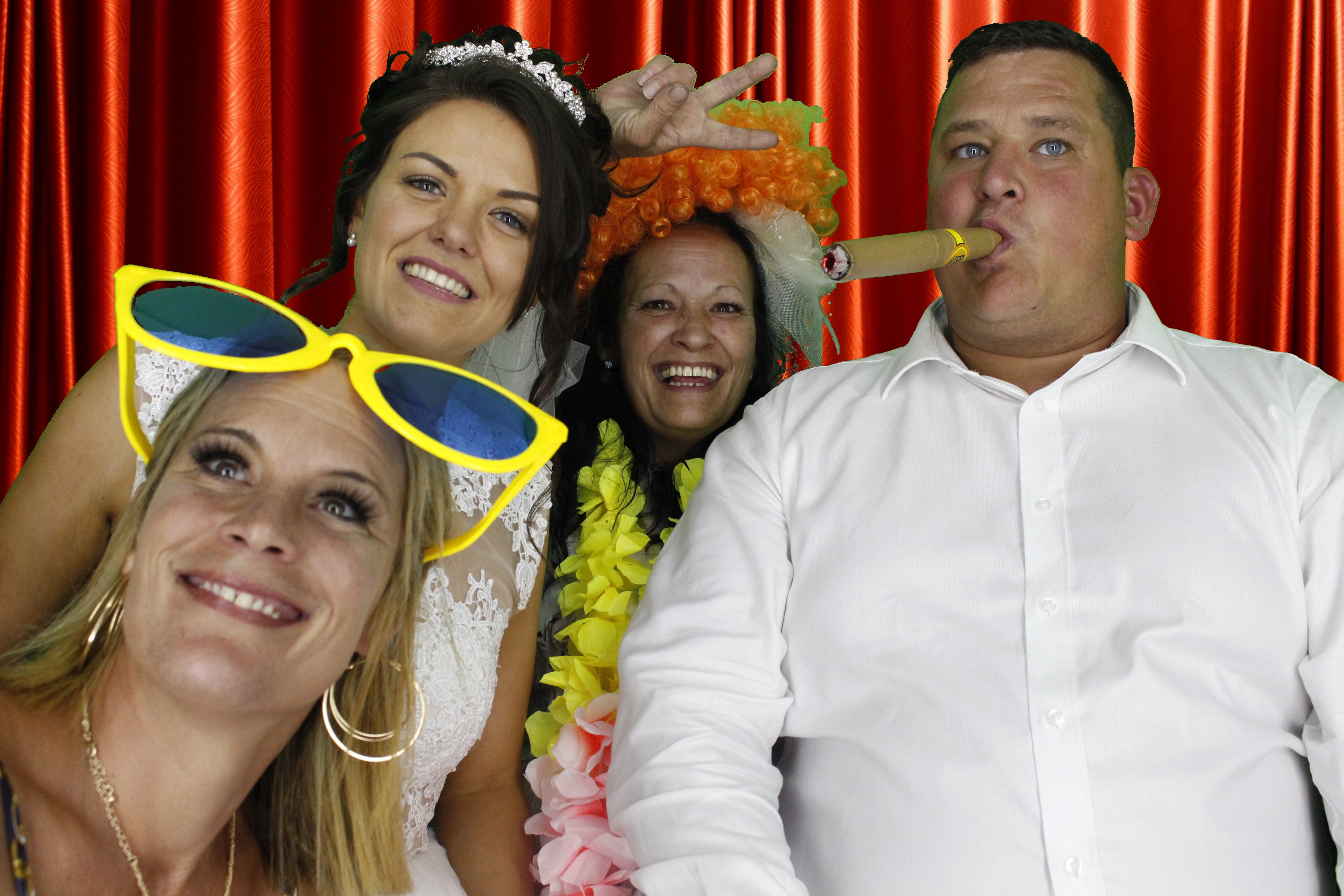 Stephanie & Martins Wedding | View more photos from the event at gallery.myphotoboothexperience.co.uk/u/MyPhotoBoothExperienceLtd/Stephanie-Martins-Wedding